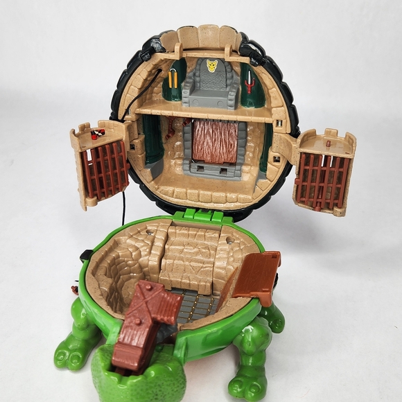 TMNT Raphael Castel Playset Mirage Studios Playmate Toys Vintage 1994 - Picture 7 of 7